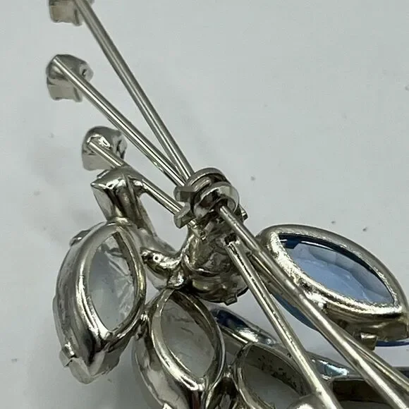 Verified Juliana Elegant Silver and Blue Brooch with single earring - Picture 4 of 5